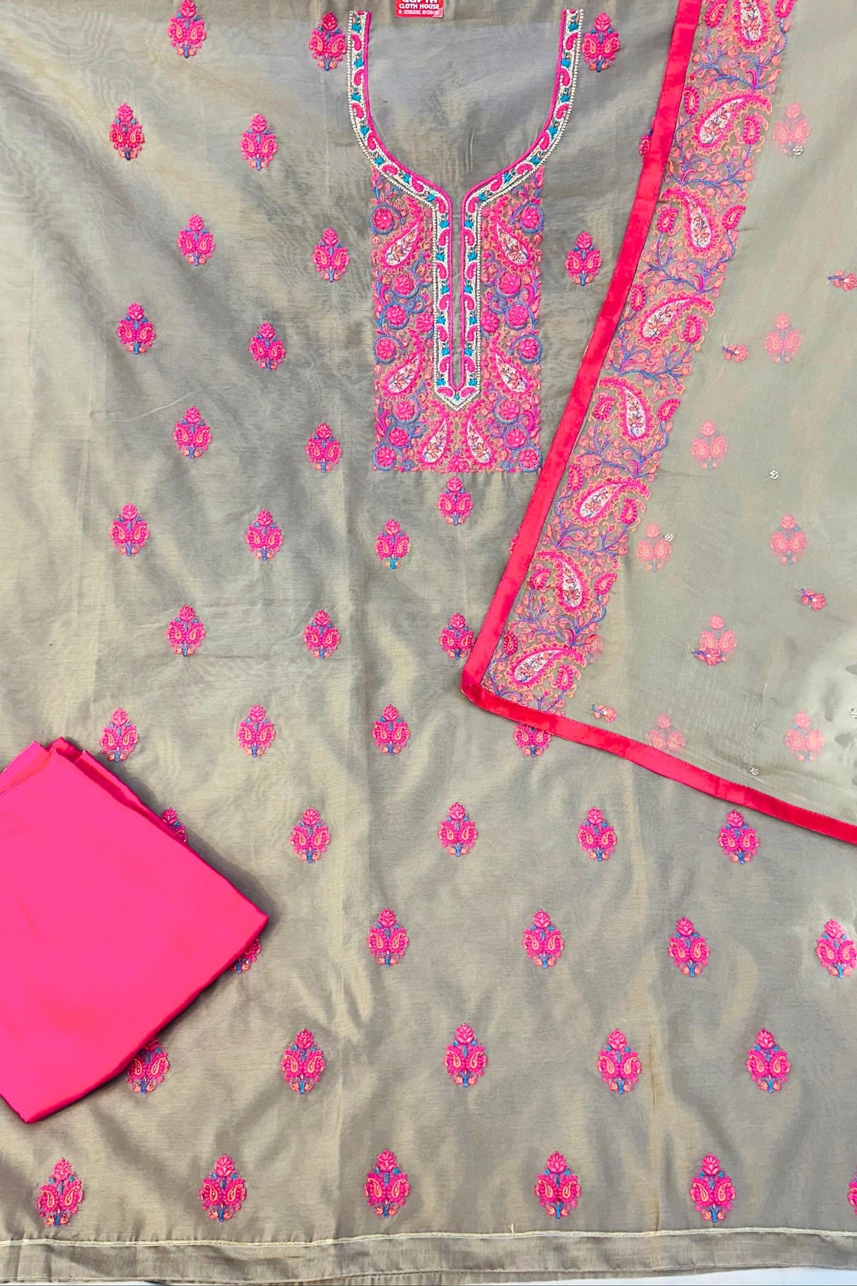Maheshwari Silk Threadwork Suit Set – Light Golden & Rani Pink
